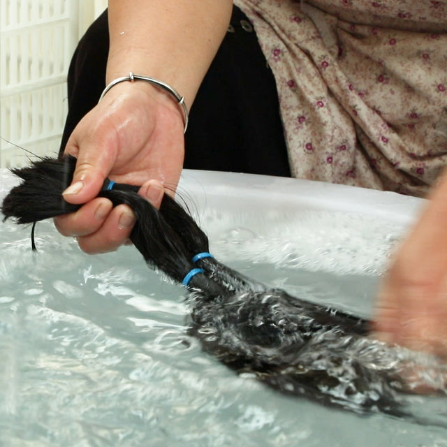 Wash hair
